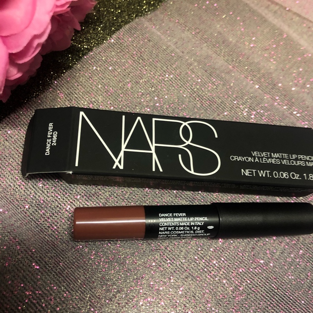 🎁 Nars Velvet Matte Lip Pencil in Dance Fever 🎁 - Picture 3 of 7